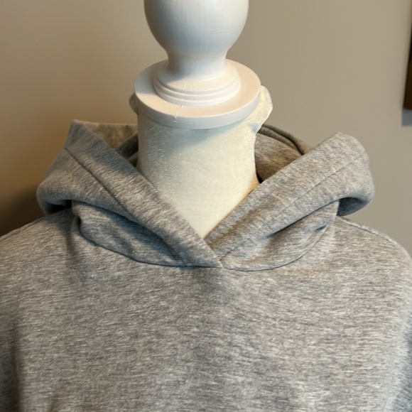 Zara - Crop hoodie sweatshirt - Picture 2 of 6